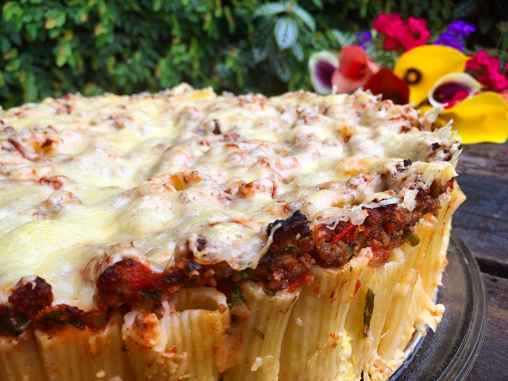 MACARRÃO DE FORNO À BOLONHESA
