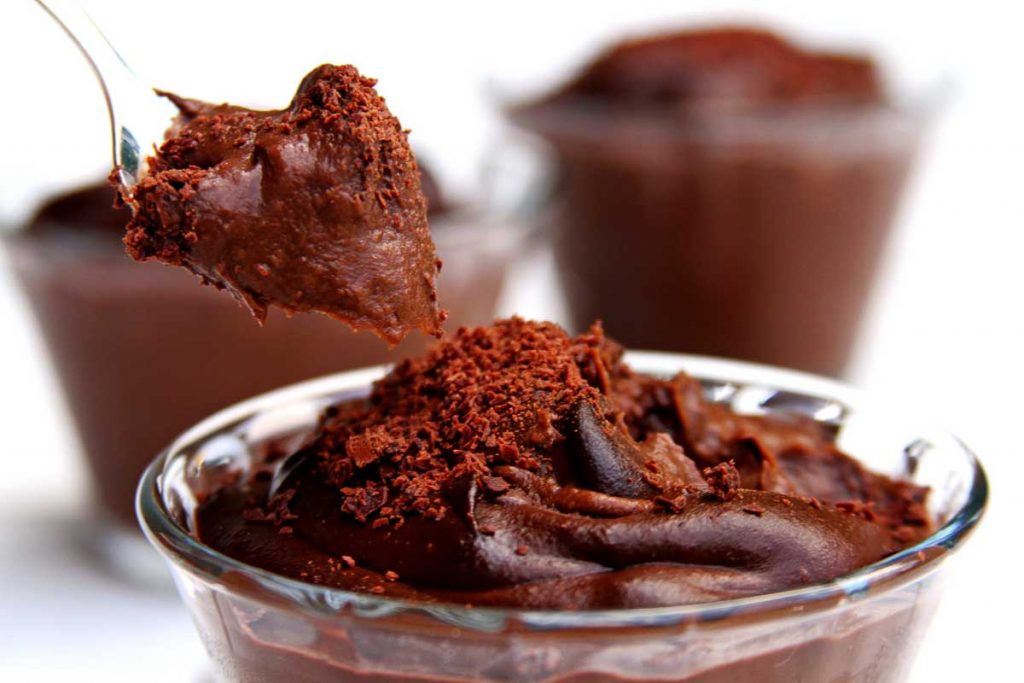 Musse de chocolate vegano com um ingrediente secreto que não é abacate! Ninguém que provou descobriu :)