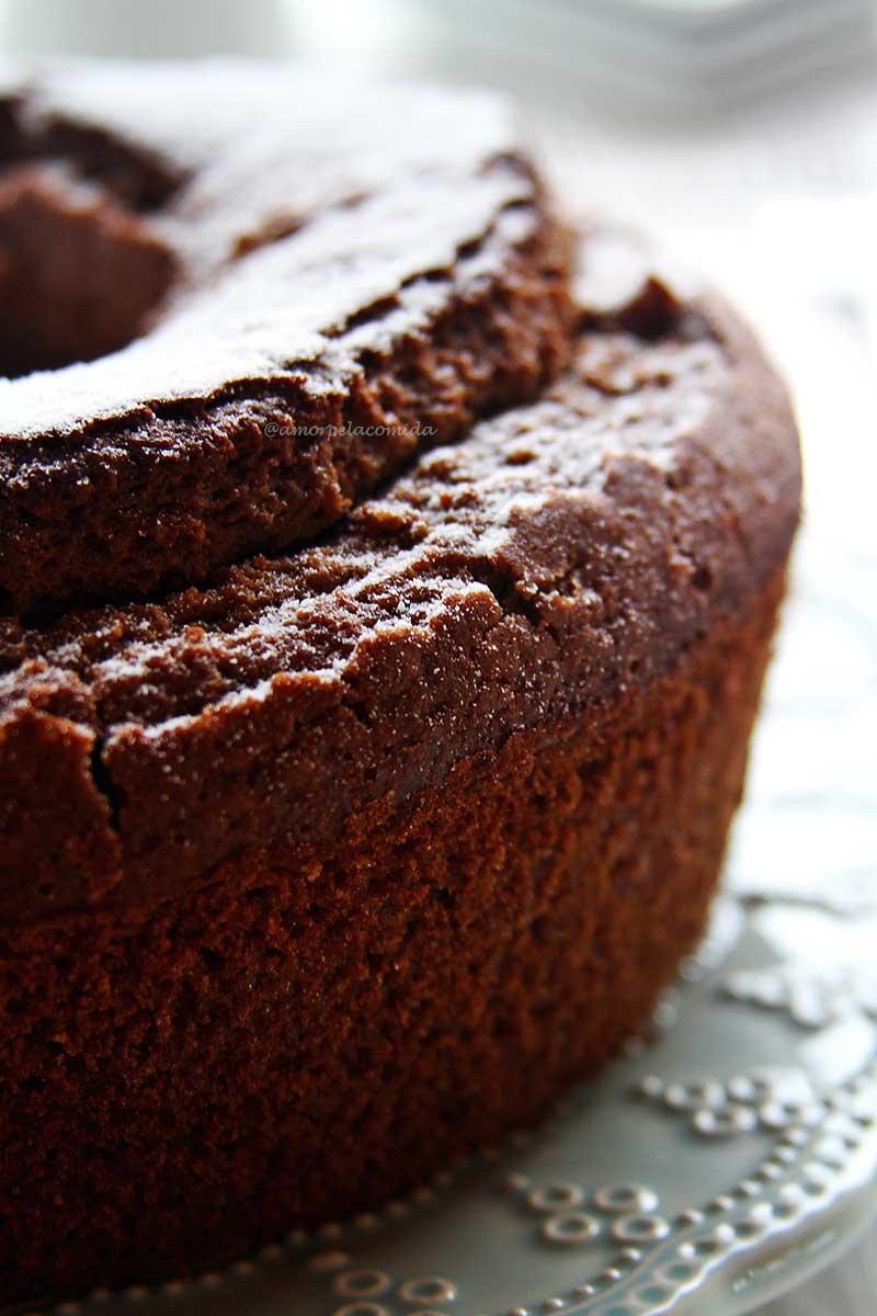 Bolo de Cenoura com Cobertura de Chocolate Sem Glúten e Sem Lactose