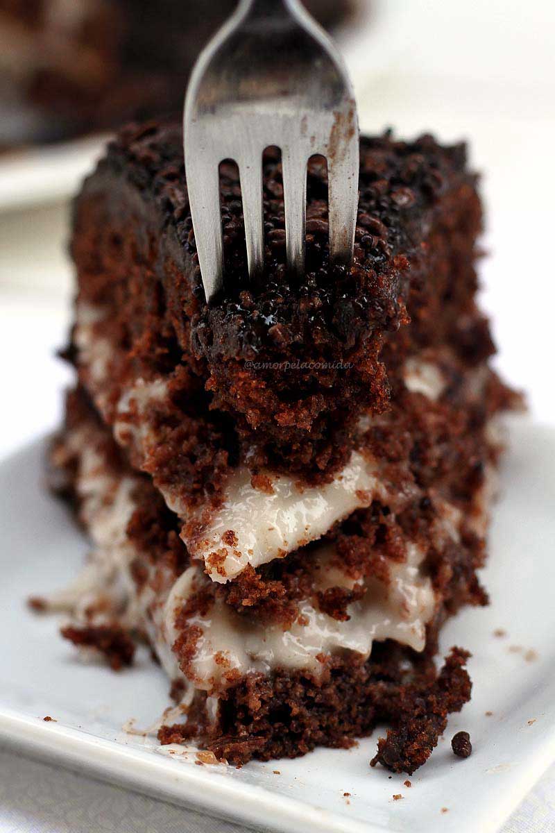 Receita de bolo de chocolate sem leite fácil de fazer - MundoBoaForma