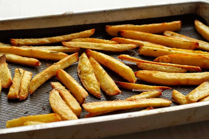 BATATA FRITA NO FORNO CROCANTE - Receitas Saudáveis Com A Chef Susan ...