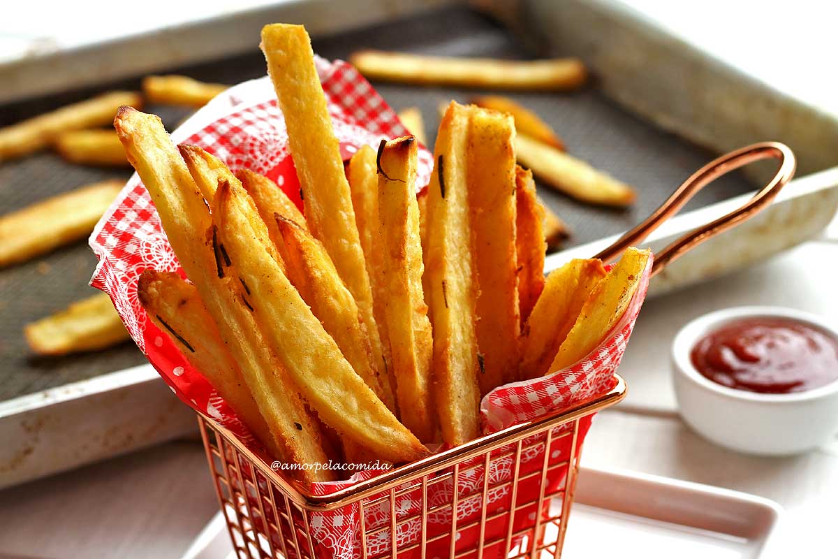 BATATA FRITA NO FORNO CROCANTE - Receitas saudáveis com a Chef Susan Martha