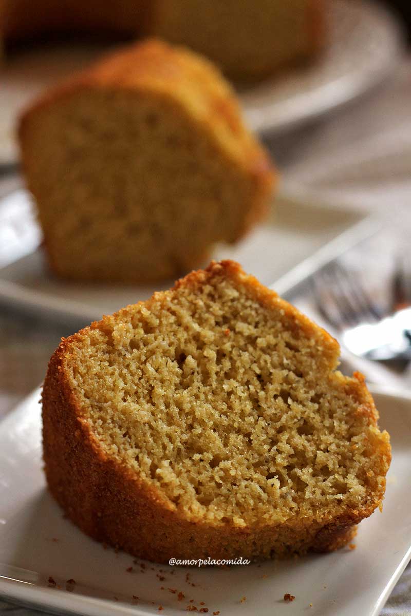 Receita de bolo de fubá integral - Mamãe Plugada