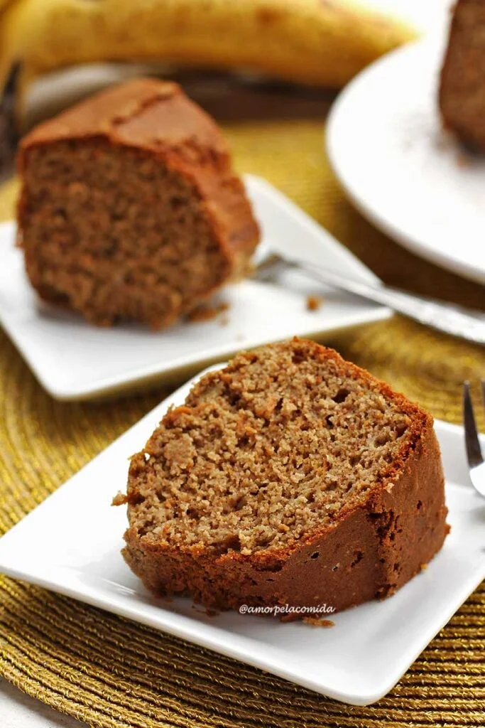 BOLO DE BANANA COM AVEIA E CHOCOLATE - Receitas saudáveis com a Chef Susan  Martha