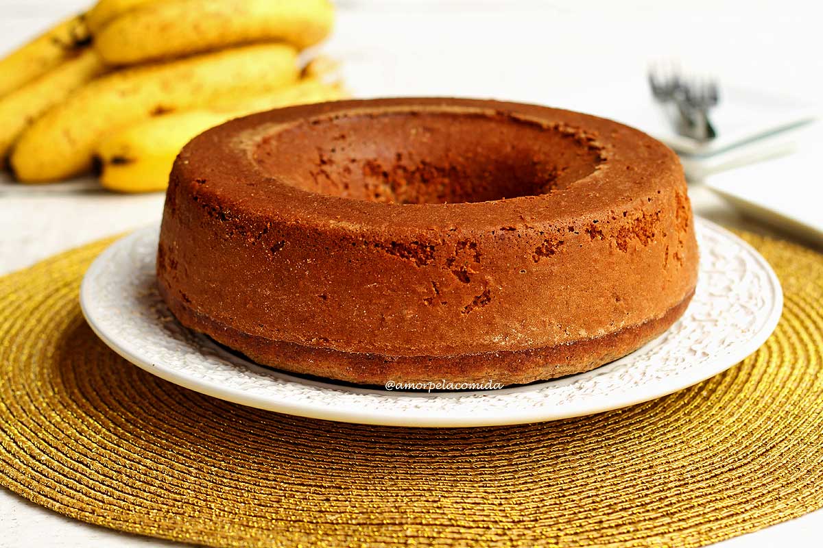 BOLO DE BANANA COM AVEIA E CHOCOLATE - Receitas saudáveis com a Chef Susan  Martha