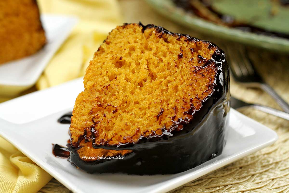 Receita de Bolo de cenoura com farinha de arroz, fazer bolo de cenoura 