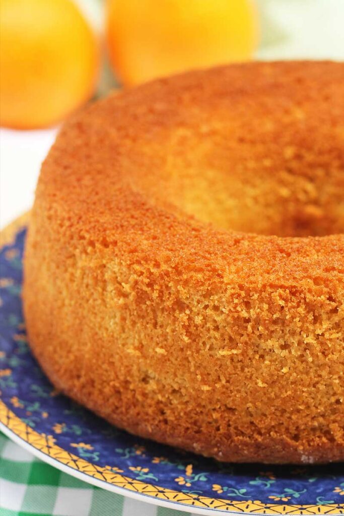 Bolo redondo com furo no meio